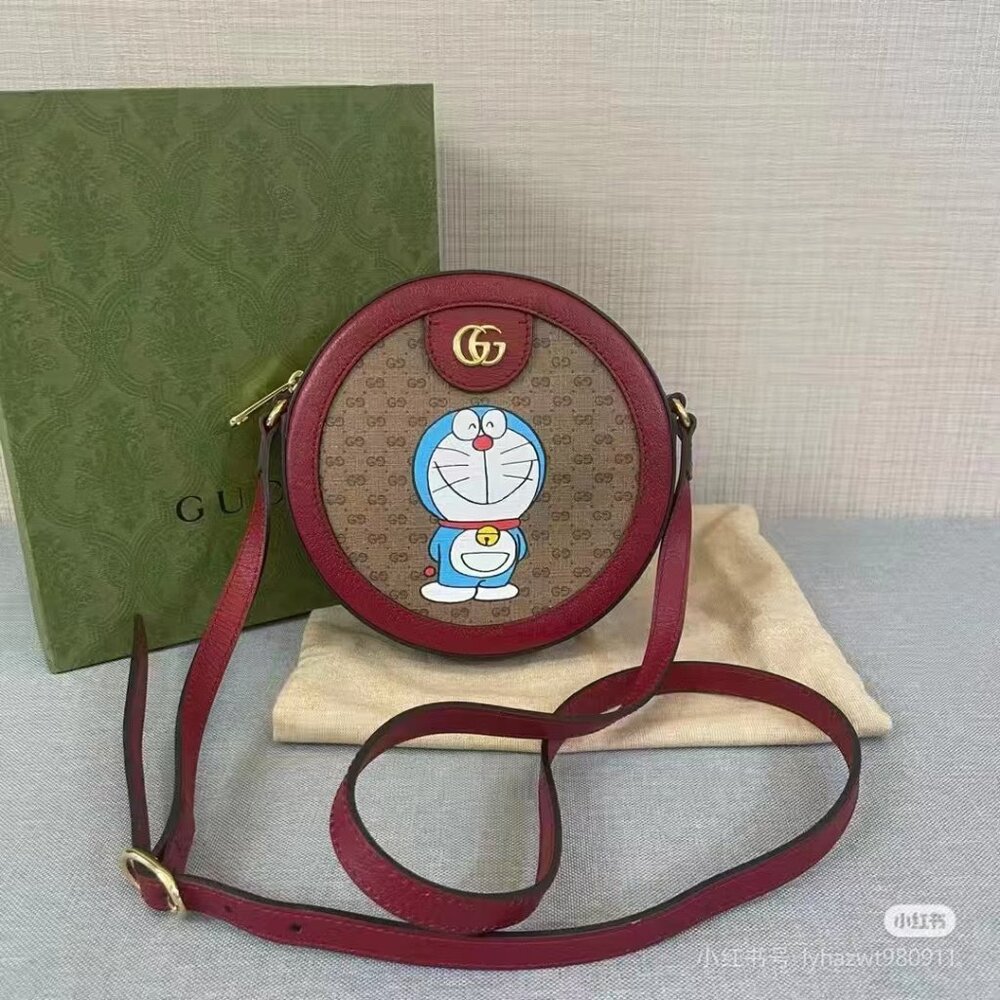 Gucci bags are new, trendy and versatile, interpreting high-end fashion attitude
